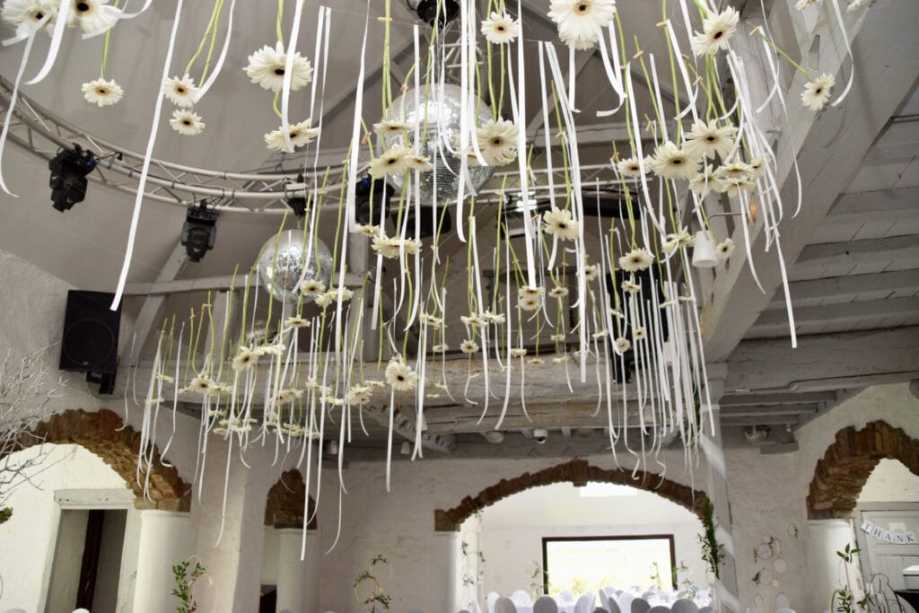 fleurs suspendues